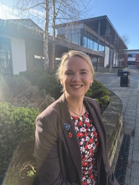 Mrs L Coates-Metheringham